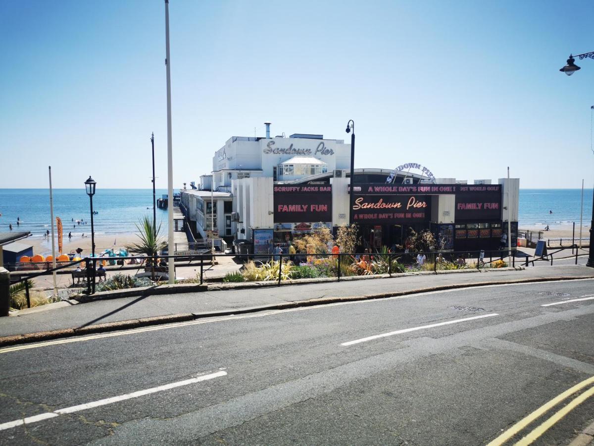 Royal Pier 3*