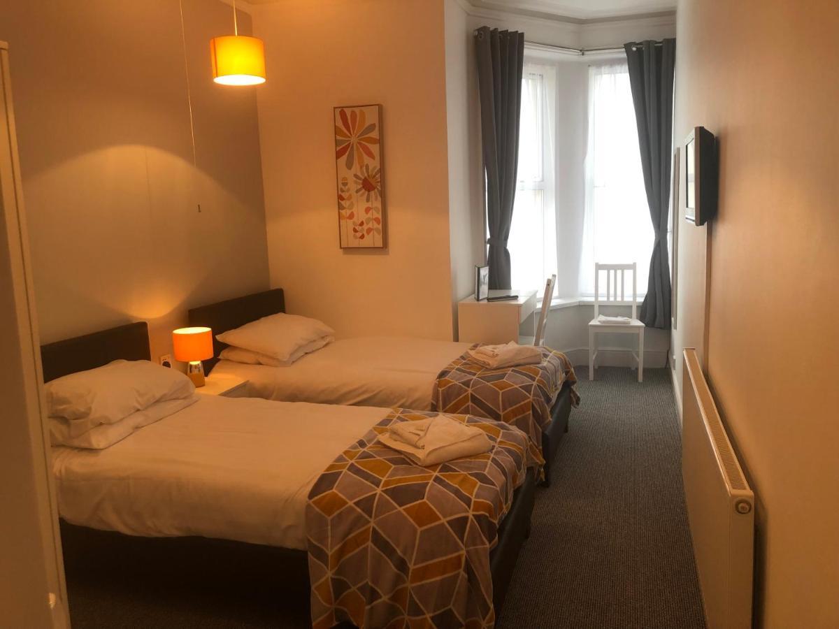 Royal Pier Hotel