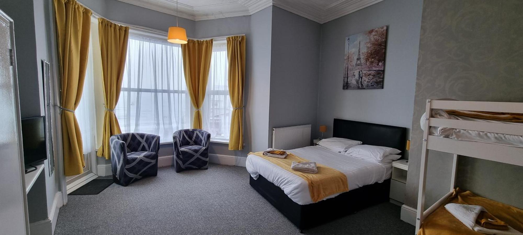 Hotel Royal Pier 3*