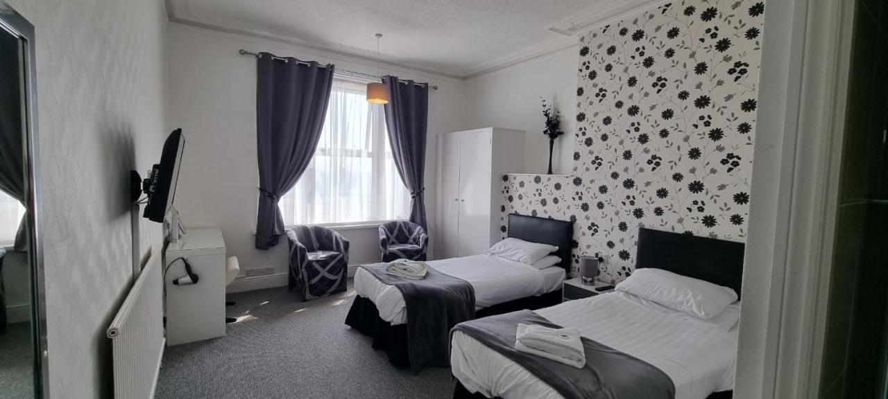 Hotel Royal Pier 3*