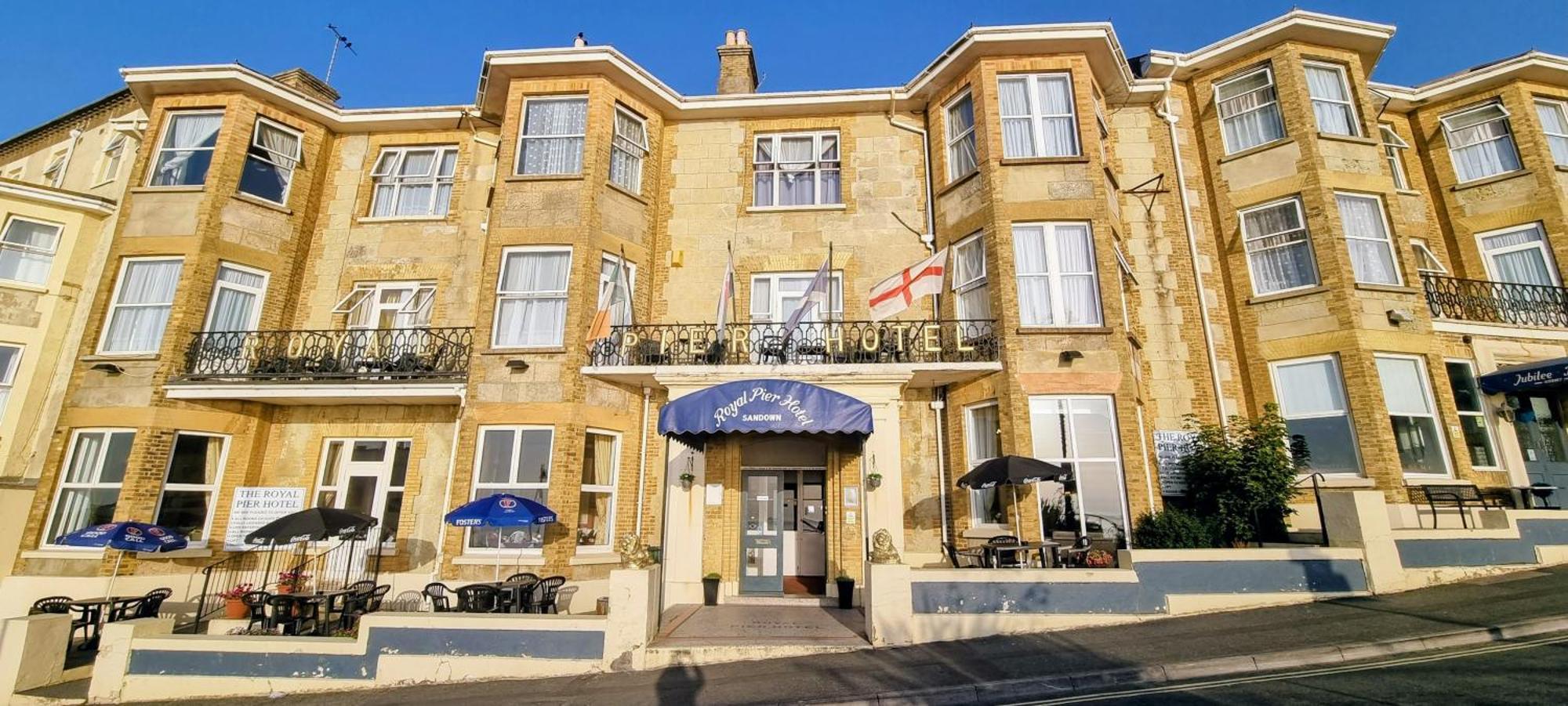 Royal Pier 3* Sandown