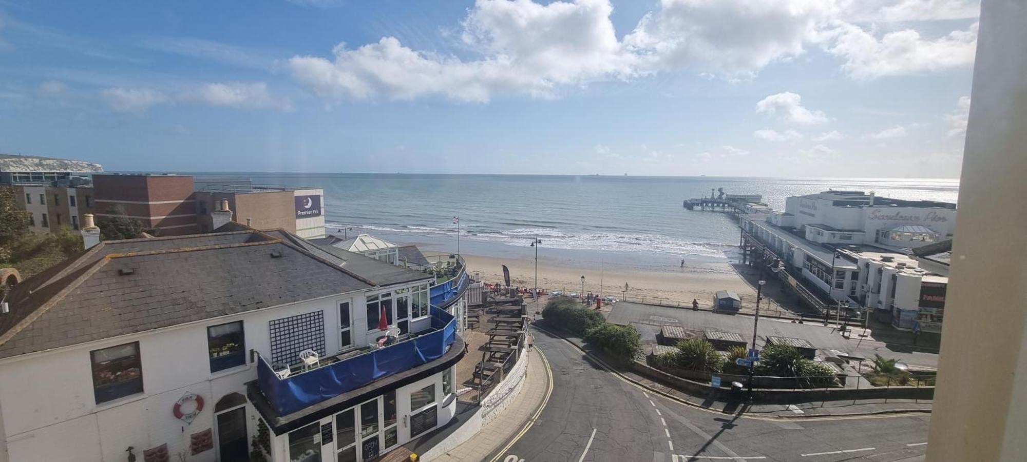 Royal Pier Hotel Sandown